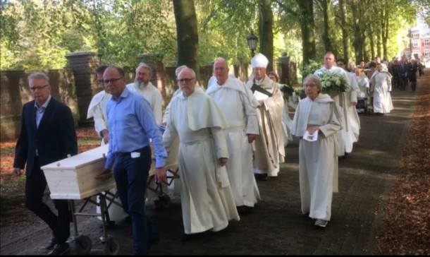 thomas uitdragen oprijlaan 24 oktober 2018